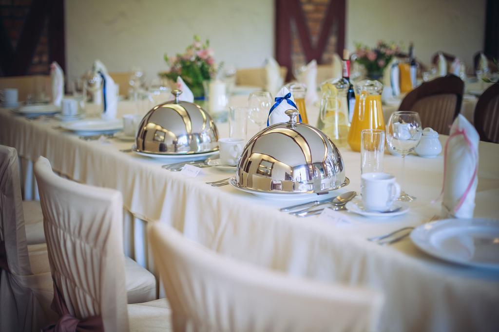 Hubertus Aparthotel & Restaurant & Horse Club Starogard Gdański Exteriér fotografie